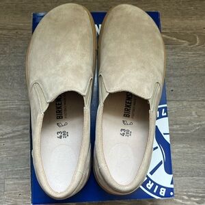 Birkenstock Oswego Suede Leather in Sandcastle EU 43/US 10-10.5